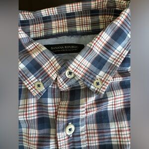 Banana Republic Men’s button down size Large